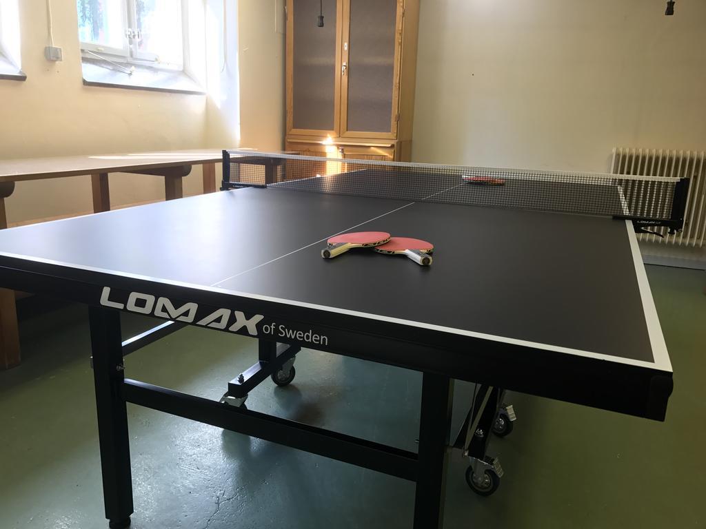 Helsingegarden Hostel Jarvso Bagian luar foto