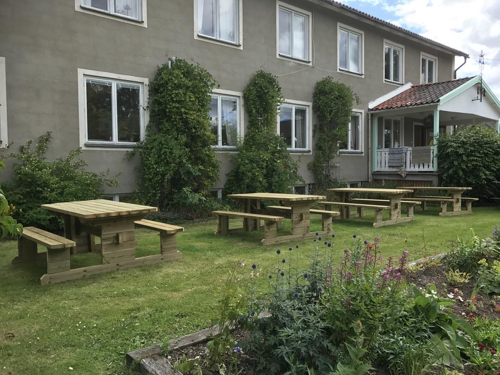 Helsingegarden Hostel Jarvso Bagian luar foto