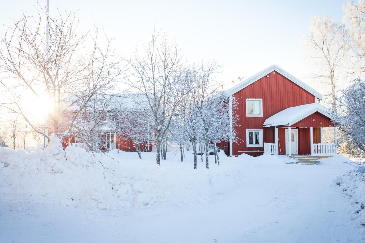 Helsingegarden Hostel Jarvso Bagian luar foto