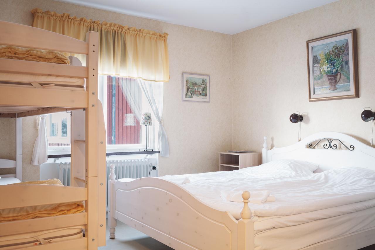 Helsingegarden Hostel Jarvso Bagian luar foto