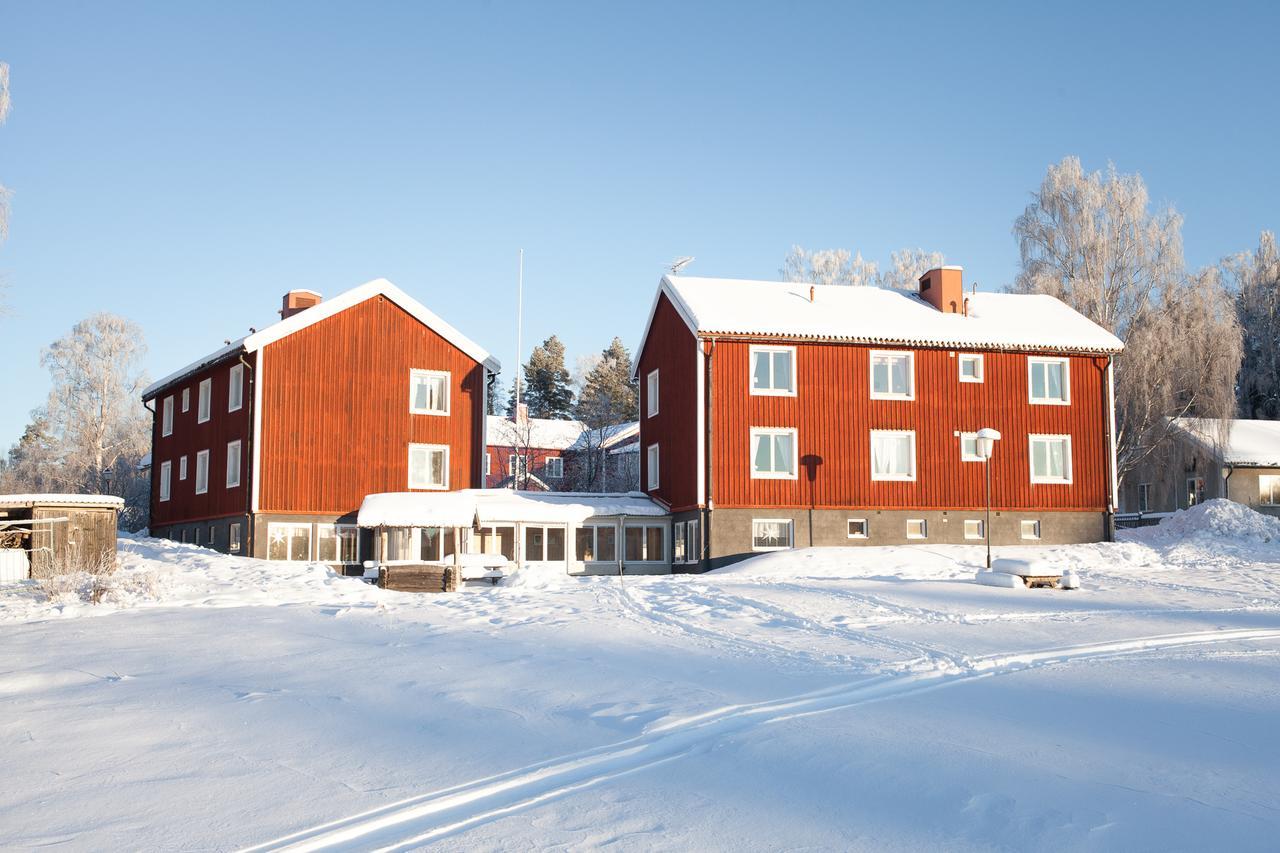 Helsingegarden Hostel Jarvso Bagian luar foto